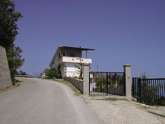 6.jpg (15971 byte)