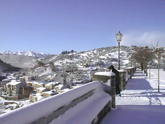castello.jpg (21853 byte)