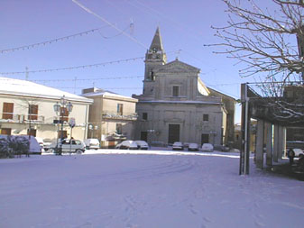 chiesa_M.jpg (21647 byte)