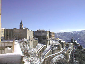 chiese_pan.jpg (23035 byte)